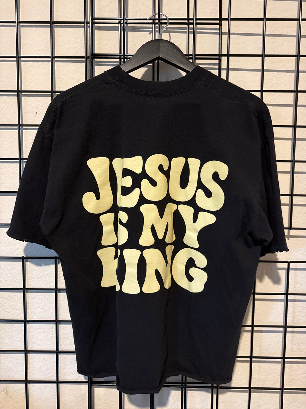 ARTIFACT Tee